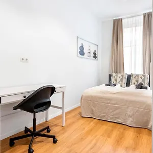 Nice Central City Room Ostello